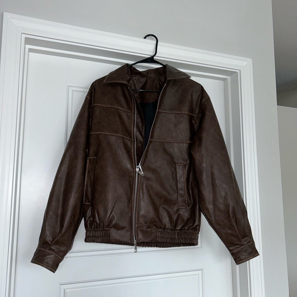 Amazon Brown Leather Bomber Jacket with Ribbed Cuffs